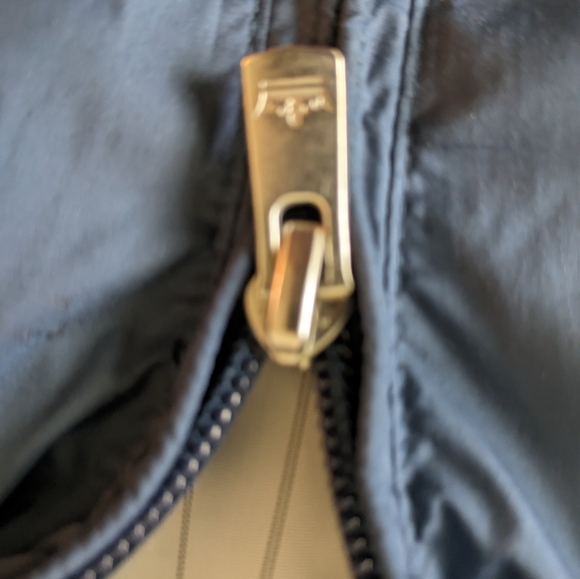 Peter Millar zip up wind breaker/coat size M - Picture 5 of 11